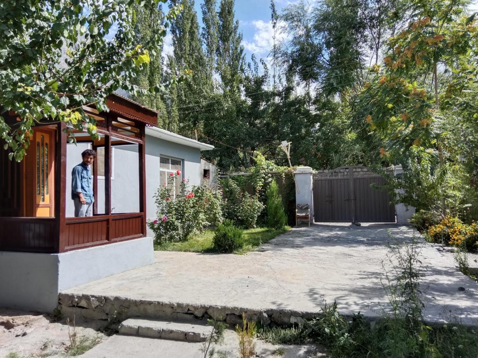 Golden Ibex Resort Скарду Екстериор снимка