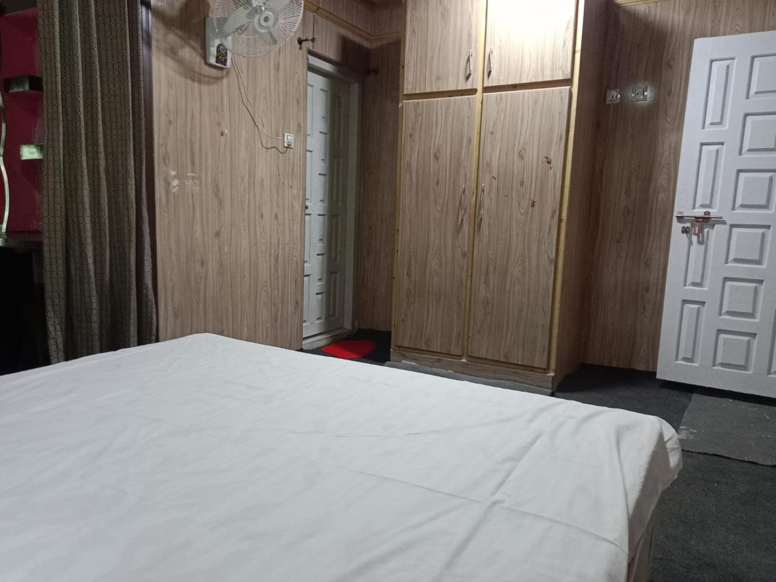 Golden Ibex Resort Скарду Екстериор снимка
