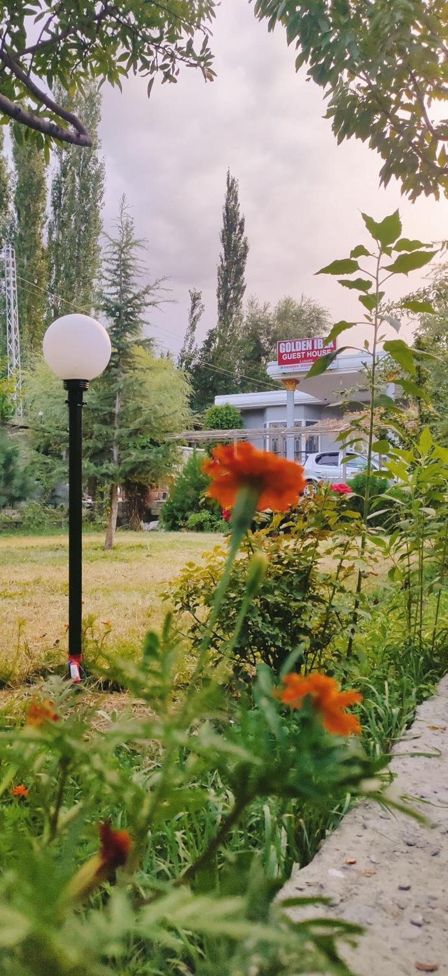 Golden Ibex Resort Скарду Екстериор снимка